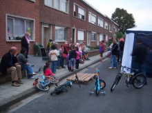 Jules De Bruyckerstraat: speelstraat en feest